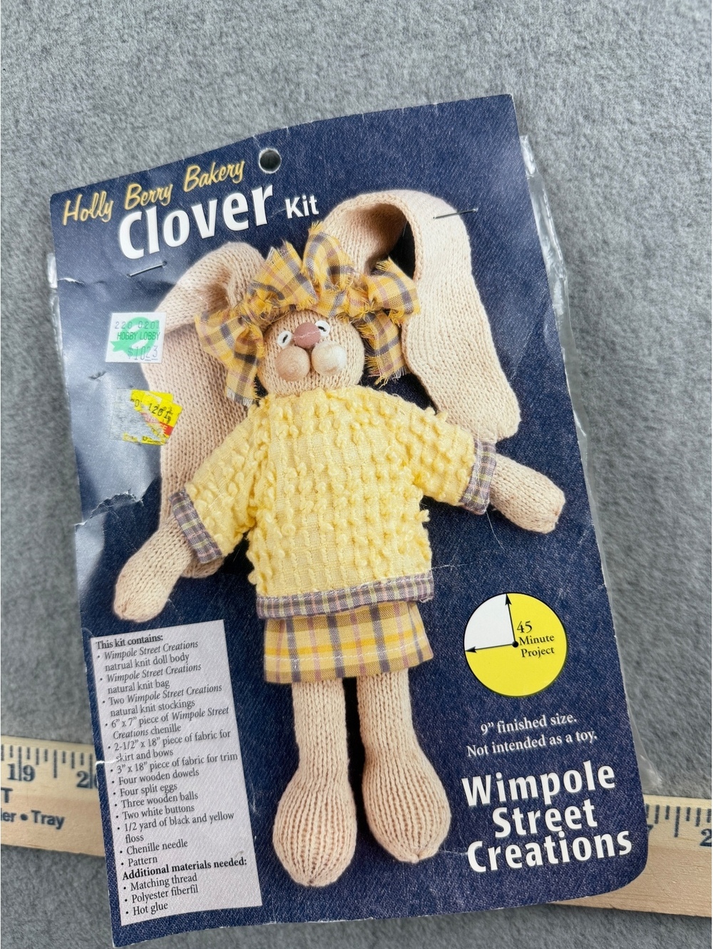 Holly Berry Bakery Clover Rabbit Craft set